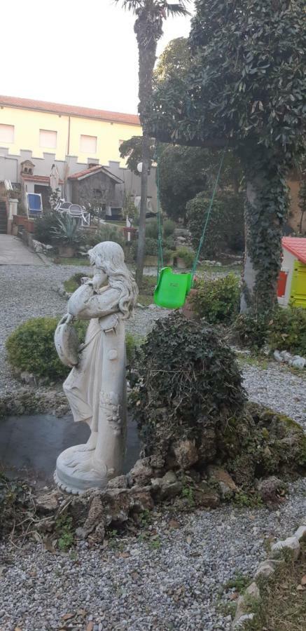 Villa Salvini Марина ди Пиза Екстериор снимка